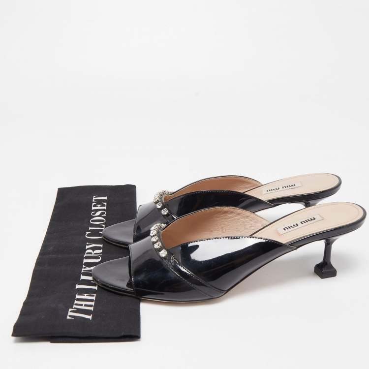 Pre Owned Miu Miu Black Patent Leather Crystal Embellished Open Toe Mules Size 39