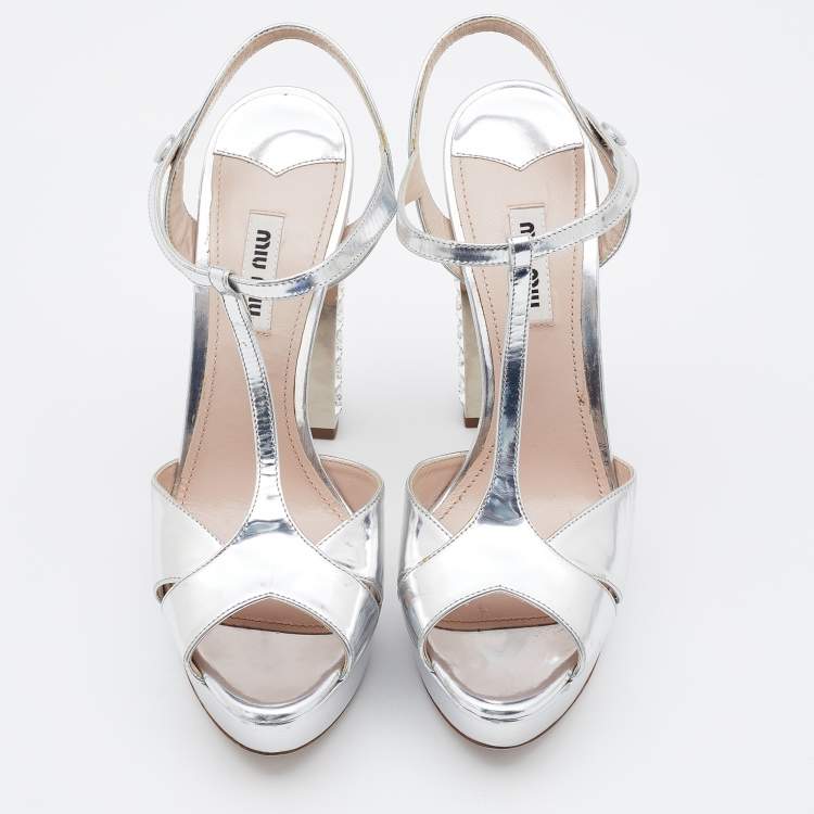 Pre Owned Miu Miu Metallic Silver Patent Leather Crystal Embellished Block Heel Sandals Size 38.5