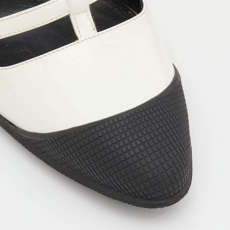 Pre Owned Miu Miu White/Black Patent Leather and Rubber Pumps Size 37.5