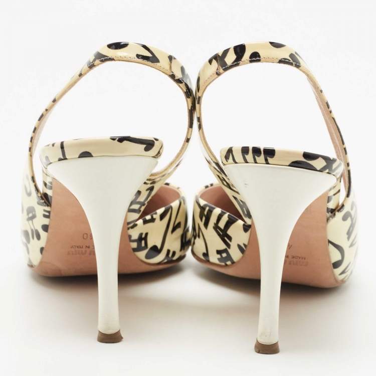 Pre Owned Miu Miu Light Yellow Printed Patent Leather Slingback Pumps Size 40
