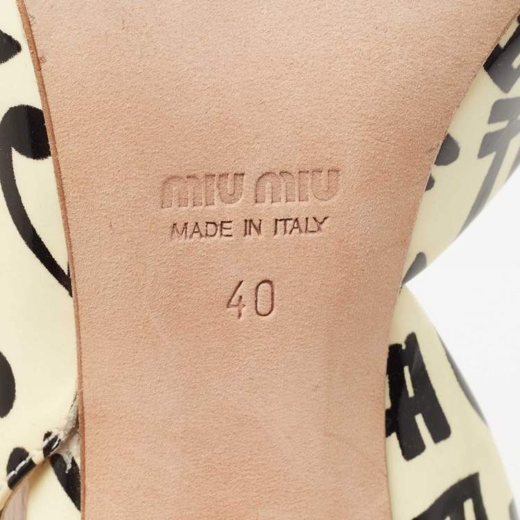 Pre Owned Miu Miu Light Yellow Printed Patent Leather Slingback Pumps Size 40