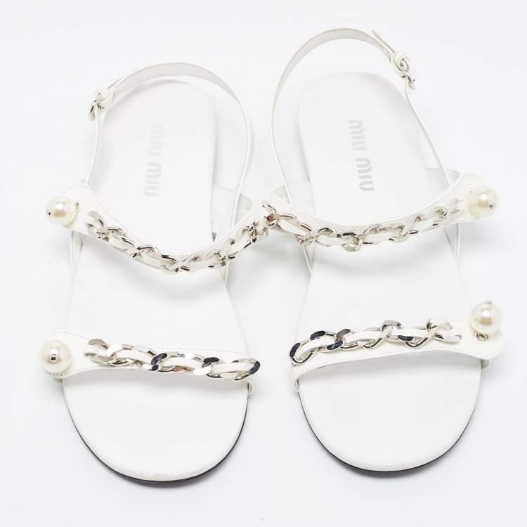 Pre Owned Miu Miu White Patent Leather Chain and Pearl Embellished Flat Sandals Size 40
