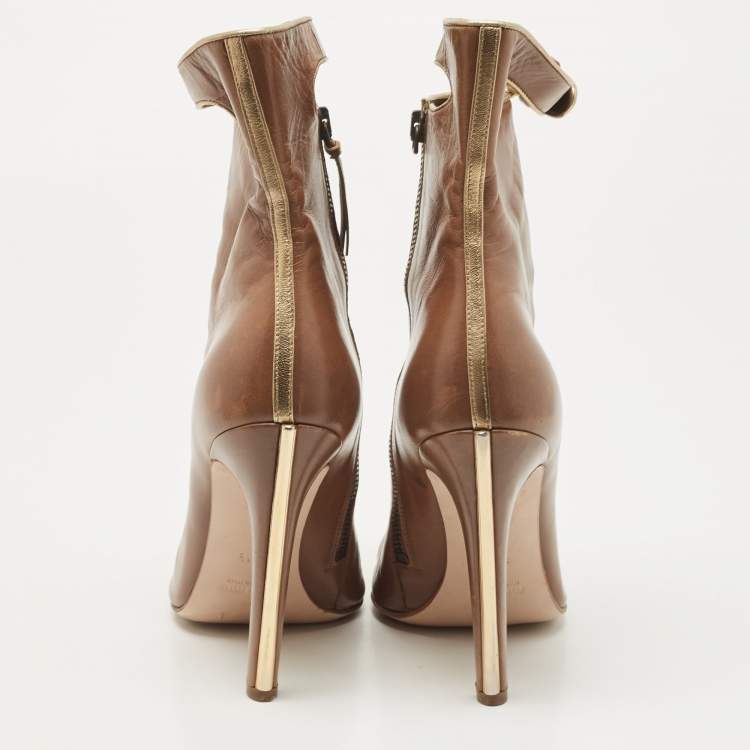 Pre Owned Miu Miu Brown Leather Buckle Detail Ankle Booties Size 39.5