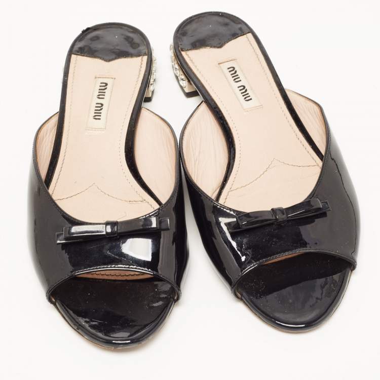 Pre Owned Miu Miu Black Patent Leather Bow Crystal Embellished Flat Slides Size 37