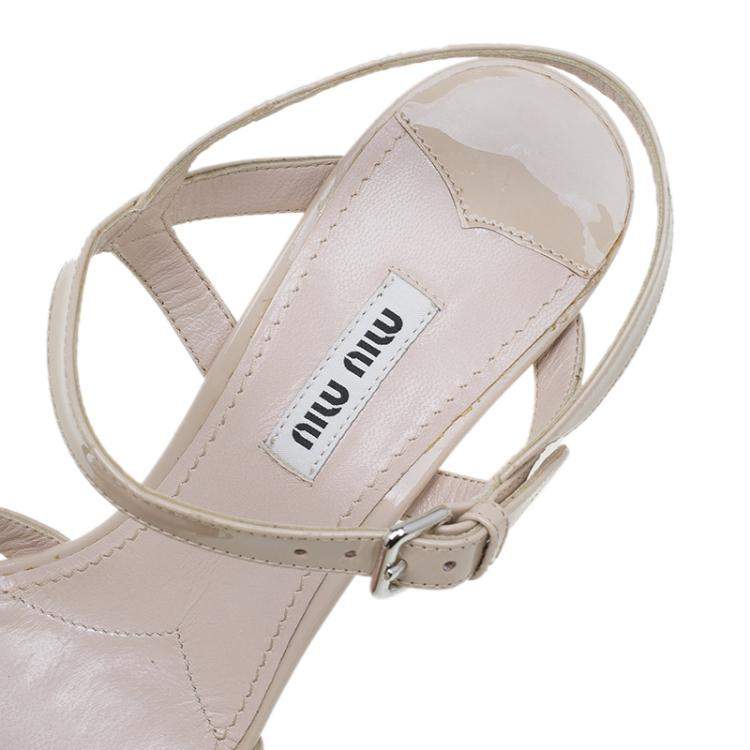 Pre Owned Miu Miu Beige Patent Crystal Heel Sandals Size 38.5