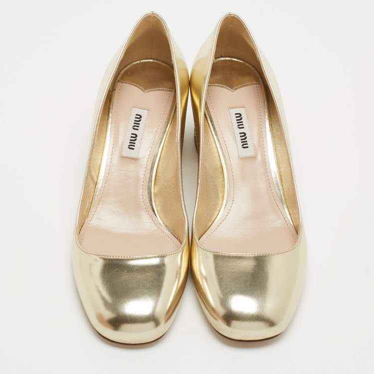 Pre Owned Miu Miu Dull Gold Leather Glitter Heel Round-Toe Pumps Size 37