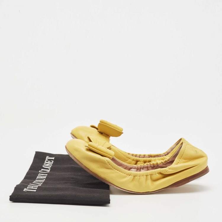 Pre Owned Miu Miu Yellow Leather Scrunch Bow Ballet Flats Size 39