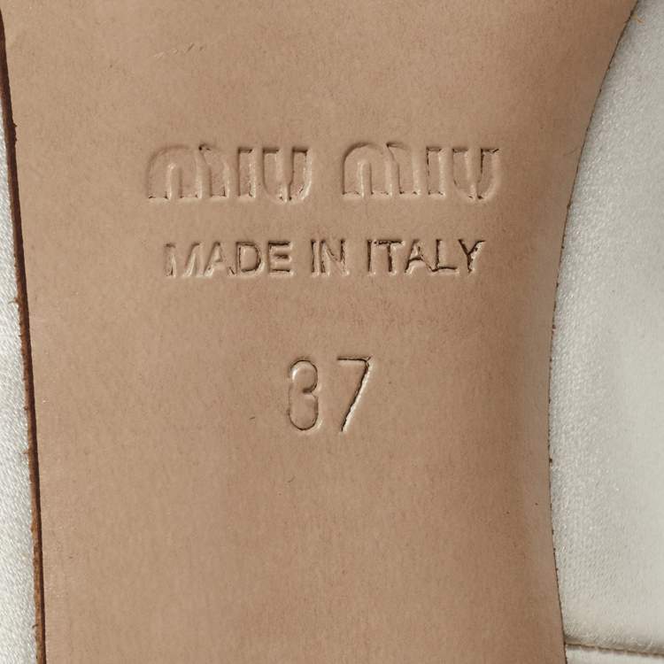 Pre Owned Miu Miu White Satin Embellished Pumps Size 37