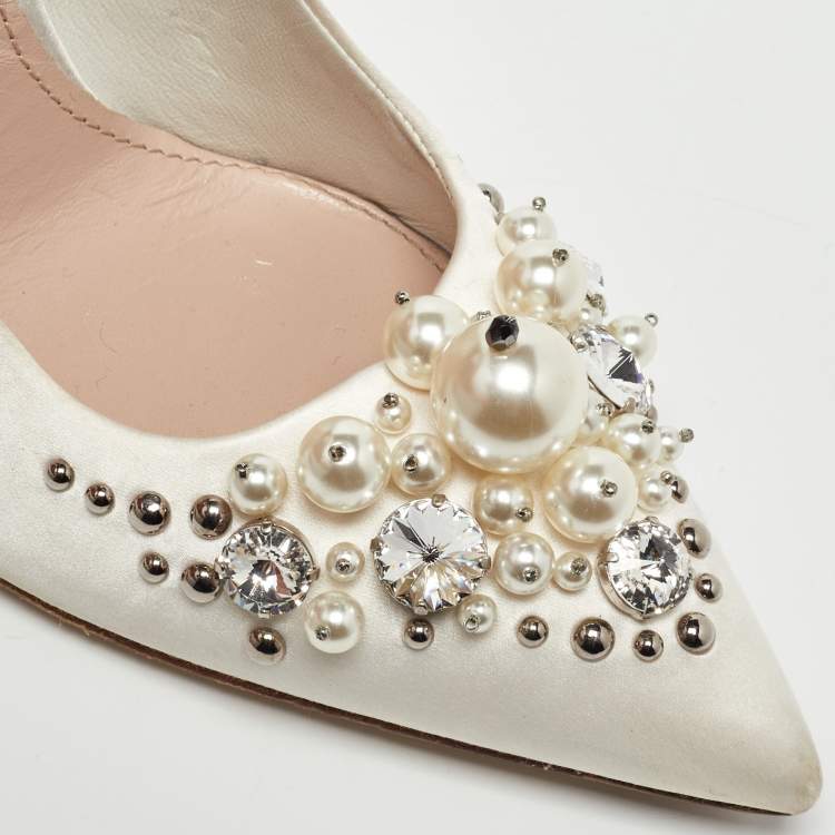 Pre Owned Miu Miu White Satin Embellished Pumps Size 37