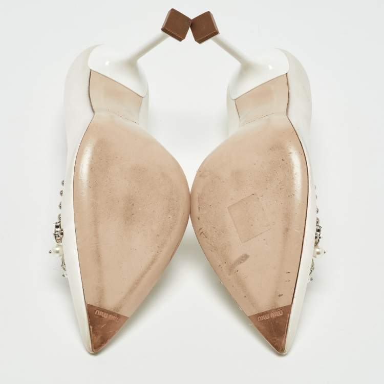 Pre Owned Miu Miu White Satin Embellished Pumps Size 37
