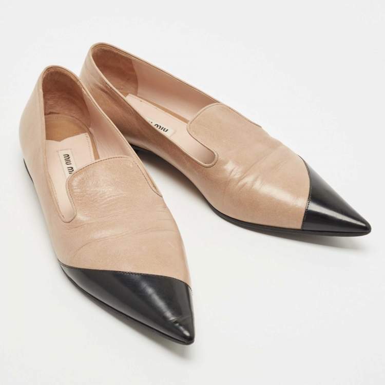 Pre Owned Miu Miu Light Brown/Black Leather Pointed Toe Loafers Size 40