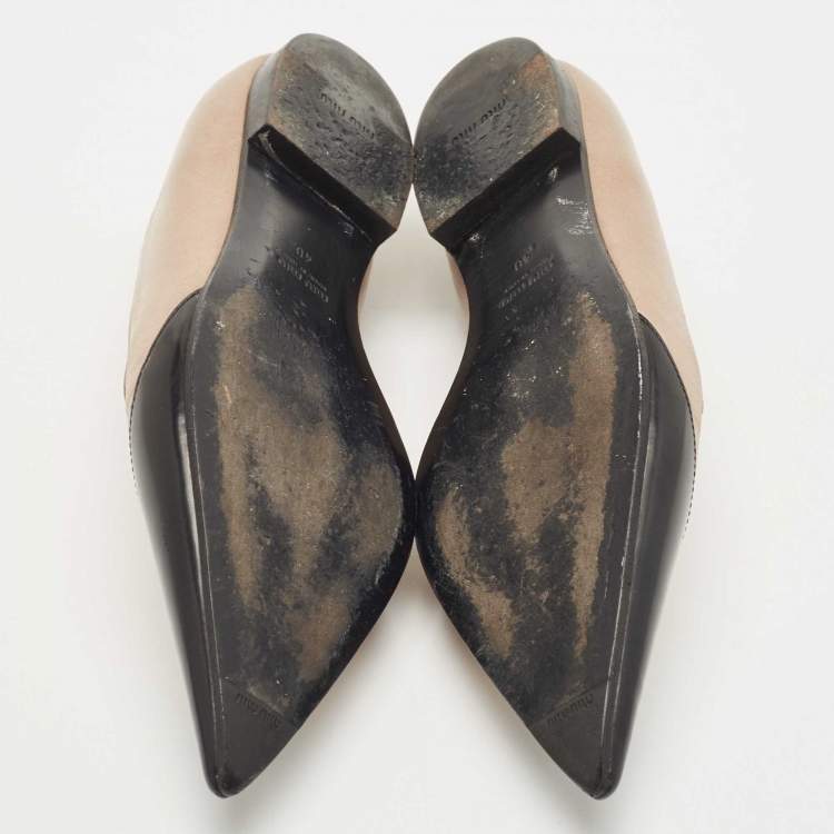Pre Owned Miu Miu Light Brown/Black Leather Pointed Toe Loafers Size 40