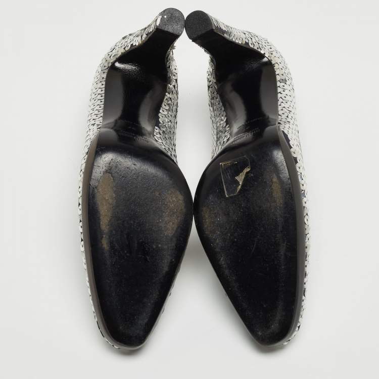 Pre Owned Miu Miu Silver Sequin Round Toe Pumps Size 37