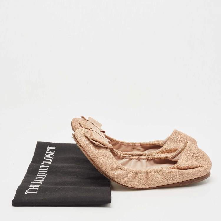 Pre Owned Miu Miu Beige Texture Leather Scrunch Bow Ballet Flats Size 39.5