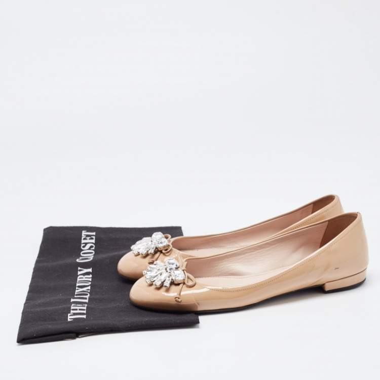 Pre Owned Miu Miu Beige Patent Leather Crystal Embellished Ballet Flats Size 38