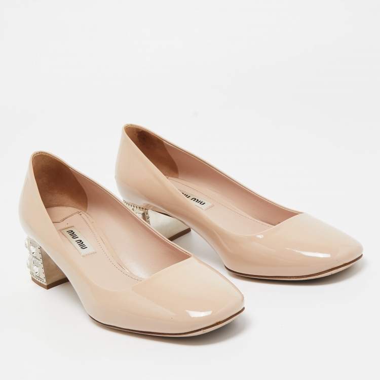 Pre Owned Miu Miu Beige Patent Leather Jeweled Block Heel Pumps Size 37