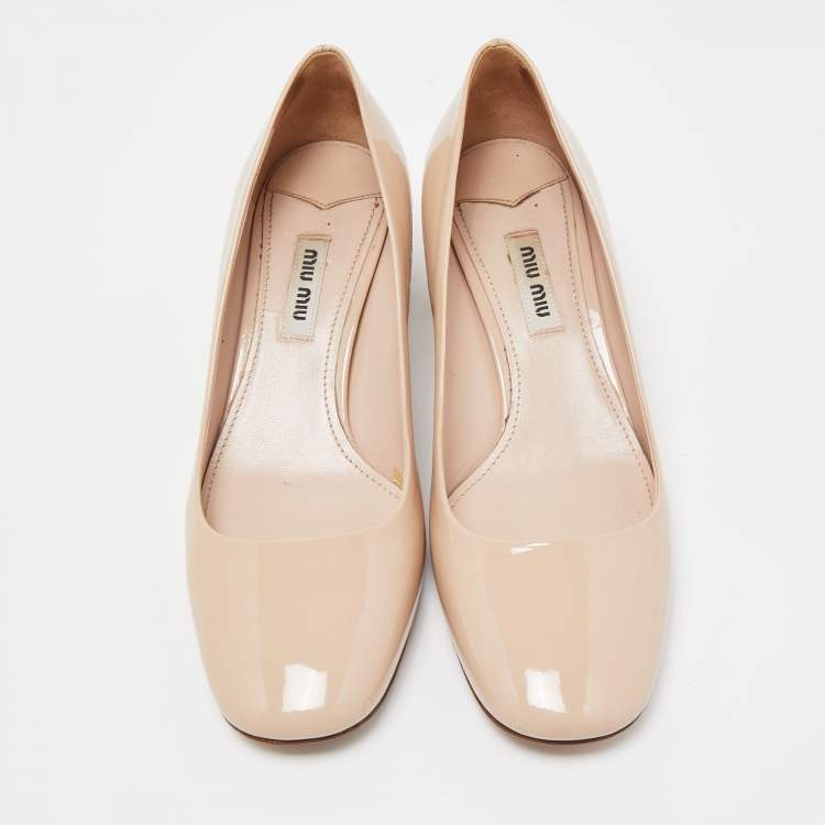 Pre Owned Miu Miu Beige Patent Leather Jeweled Block Heel Pumps Size 37