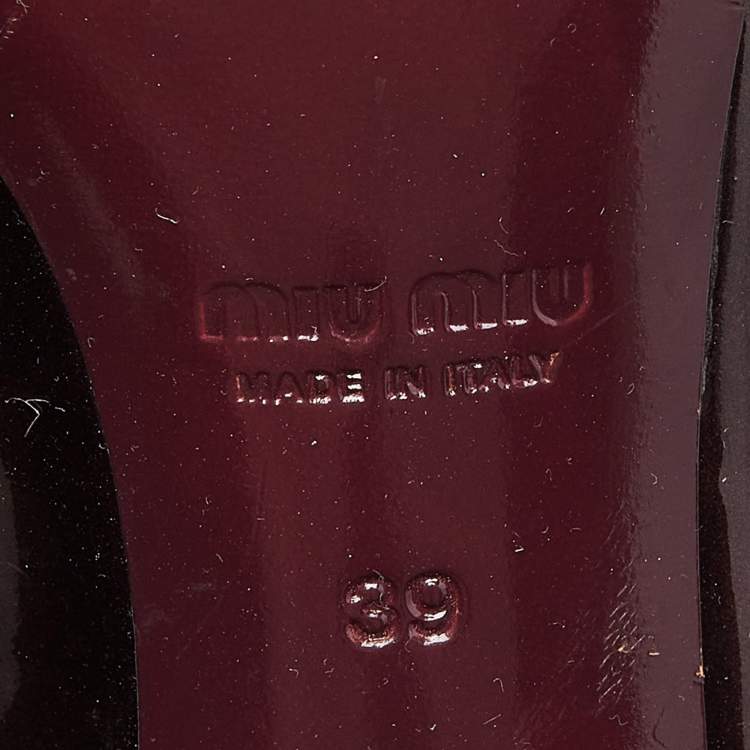 Pre Owned Miu Miu Burgundy Patent Leather Pointed Toe Pumps Size 39