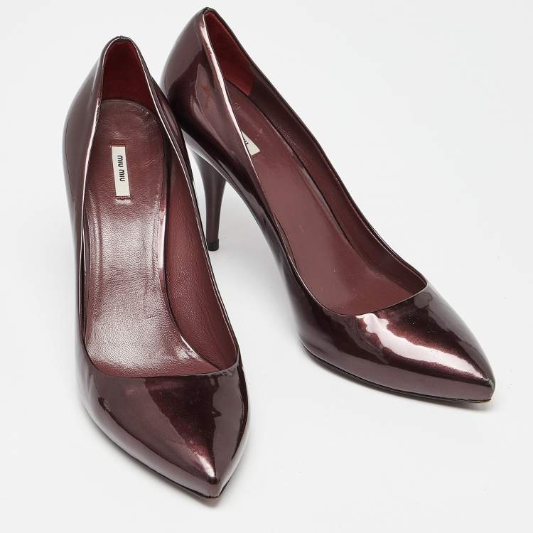 Pre Owned Miu Miu Burgundy Patent Leather Pointed Toe Pumps Size 39