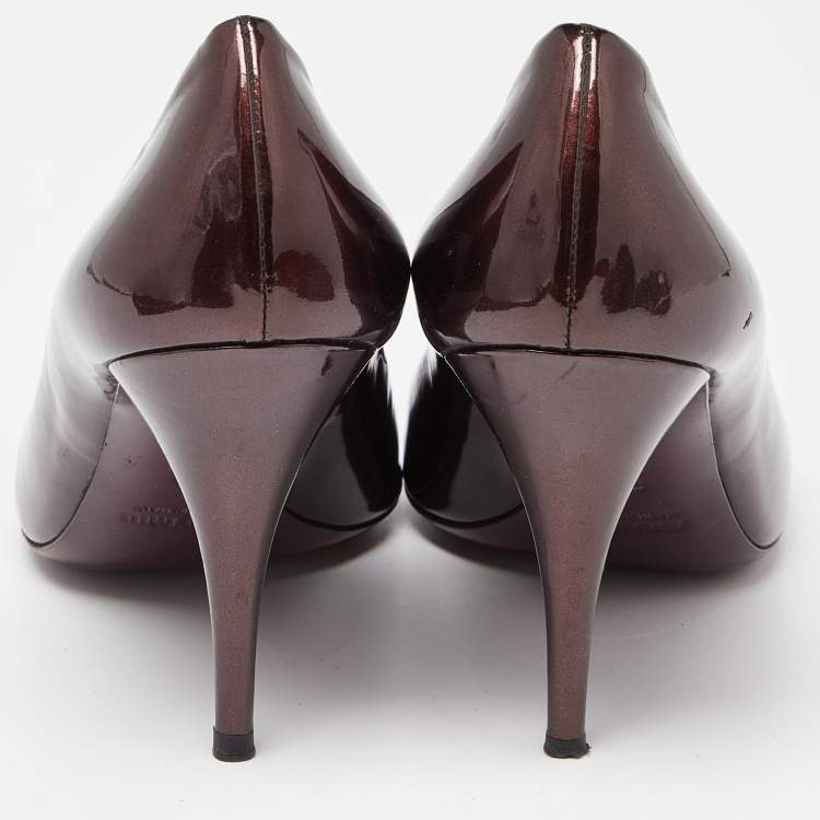 Pre Owned Miu Miu Burgundy Patent Leather Pointed Toe Pumps Size 39