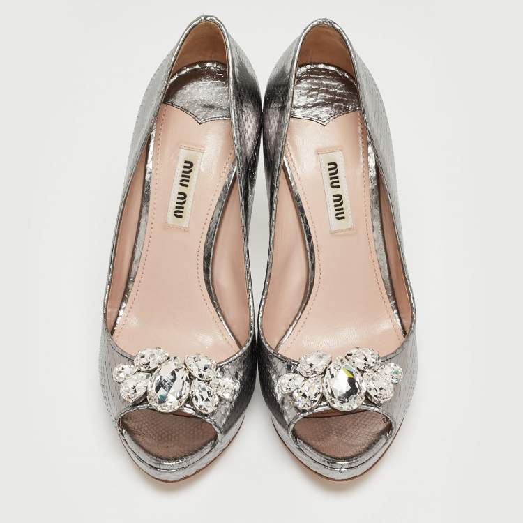 Pre Owned Miu Miu Silver Python Embossed Leather Crystal Embellished Heel Peep Toe Platform Pumps Size 36.5