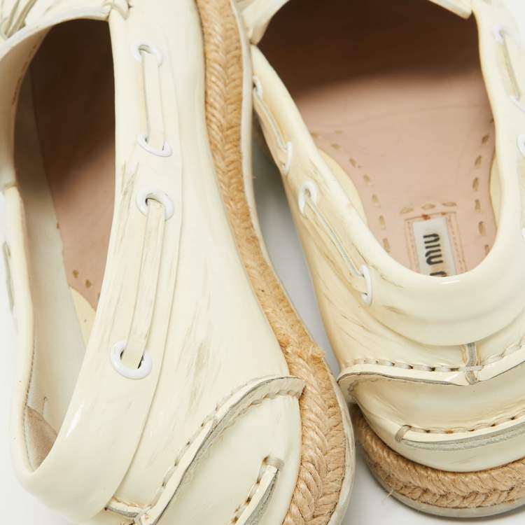 Pre Owned Miu Miu Cream Patent Leather Bow Espadrille Loafers Size 35.5
