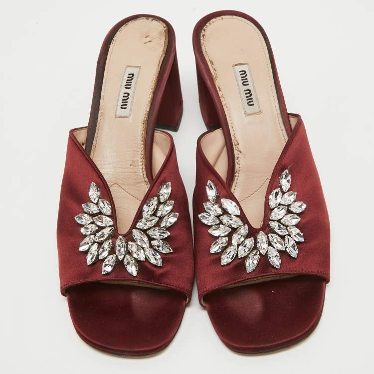 Pre Owned Miu Miu Burgundy Satin Crystal Embellished Slide Sandals Size 41