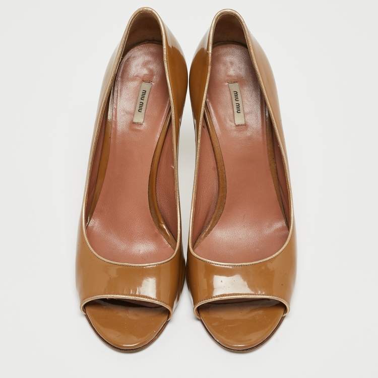 Pre Owned Miu Miu Brown Patent Leather Open Toe Pumps Size 39