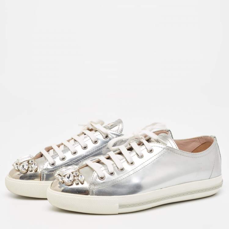 Pre Owned Miu Miu Silver Patent Leather Crystal Embellished Cap-Toe Low-Top Sneakers Size 39