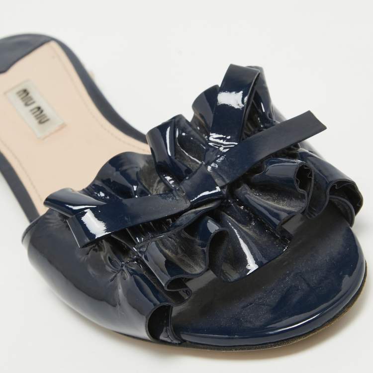 Pre Owned Miu Miu Navy Blue Patent Leather Flat Slides Size 39  