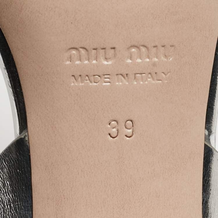 Pre Owned Miu Miu White/Silver Leather Ankle Wrap Sandals Size 39