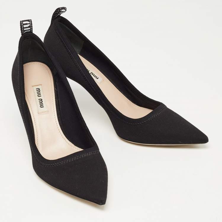 مملوكة مسبقًا Miu Miu Black Neoprene Pointed Toe Pumps Size 38