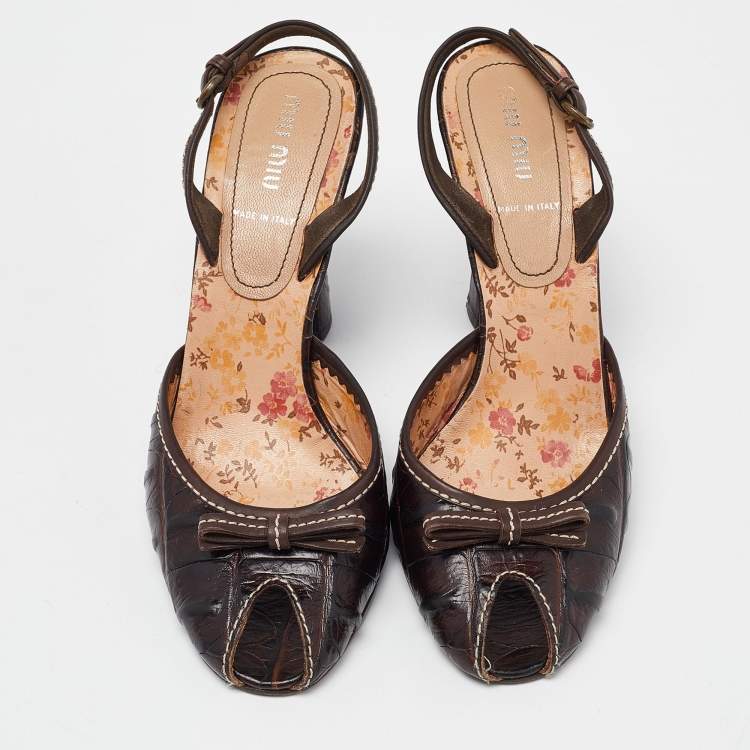 Pre Owned Miu Miu Dark Brown Croc Embossed Leather Bow Slingback Sandals 39