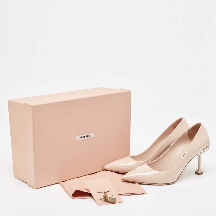 Pre Owned Miu Miu Beige Patent Leather Crystal Embellished Pointed Toe Pumps Size 37