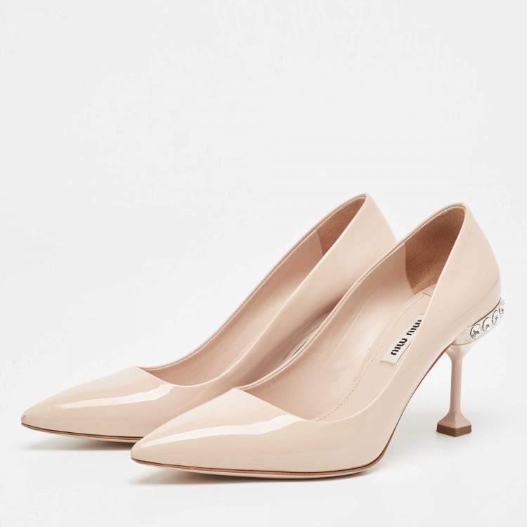 Pre Owned Miu Miu Beige Patent Leather Crystal Embellished Pointed Toe Pumps Size 37
