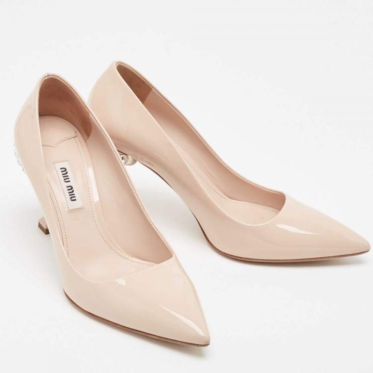 Pre Owned Miu Miu Beige Patent Leather Crystal Embellished Pointed Toe Pumps Size 37
