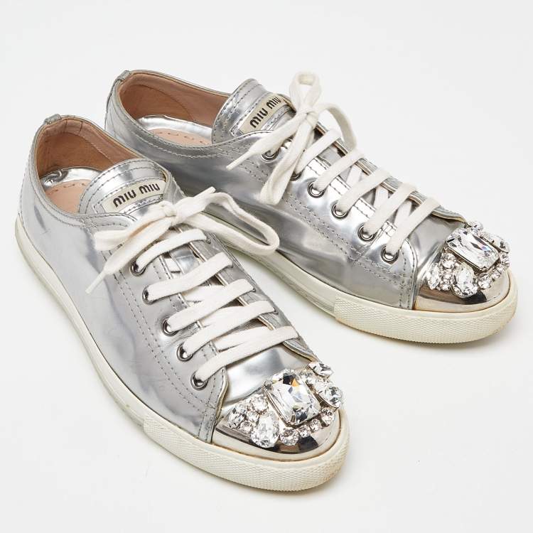 Pre Owned Miu Miu Silver Patent Leather Crystal Embellished Cap-Toe Low-Top Sneakers Size 38.5