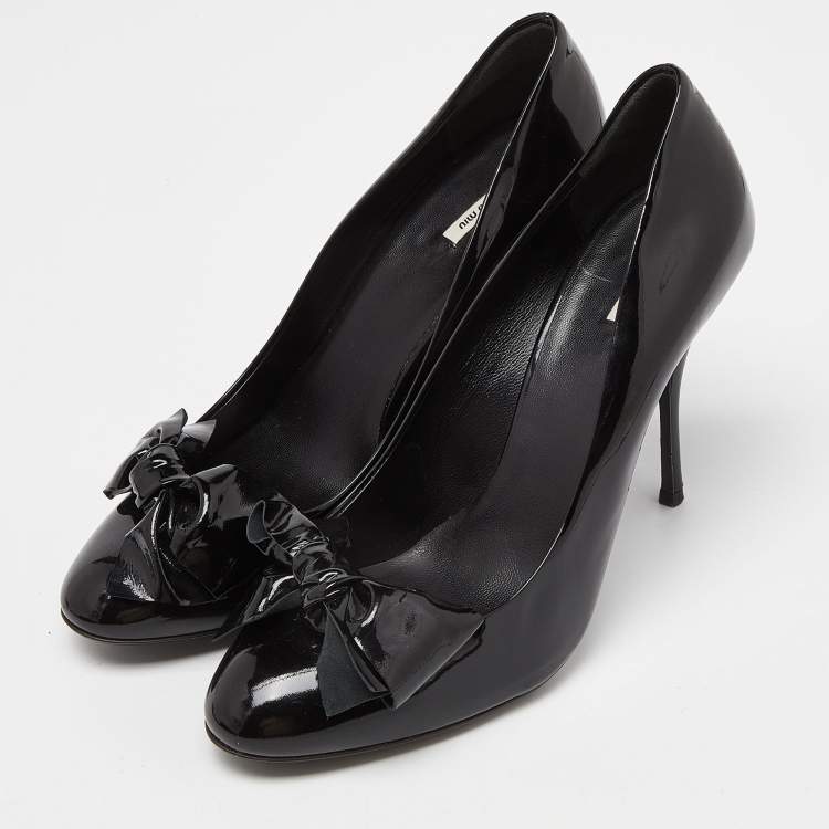 Pre Owned Miu Miu Black Patent Leather Bow Pumps Size 40.5