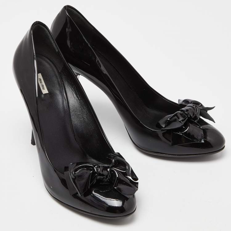 Pre Owned Miu Miu Black Patent Leather Bow Pumps Size 40.5