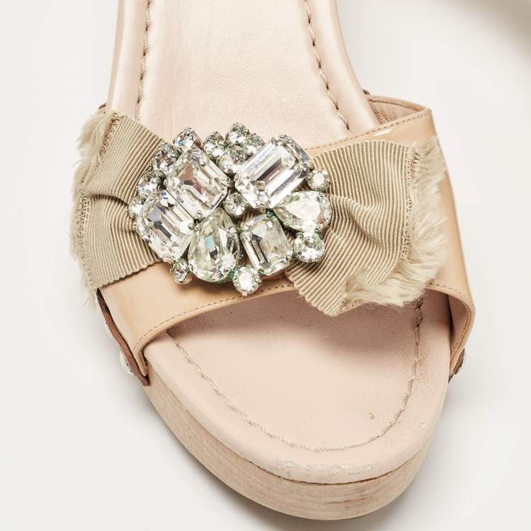 Pre Owned Miu Miu Beige Patent Leather Crystal Embellished Clogs Size 38