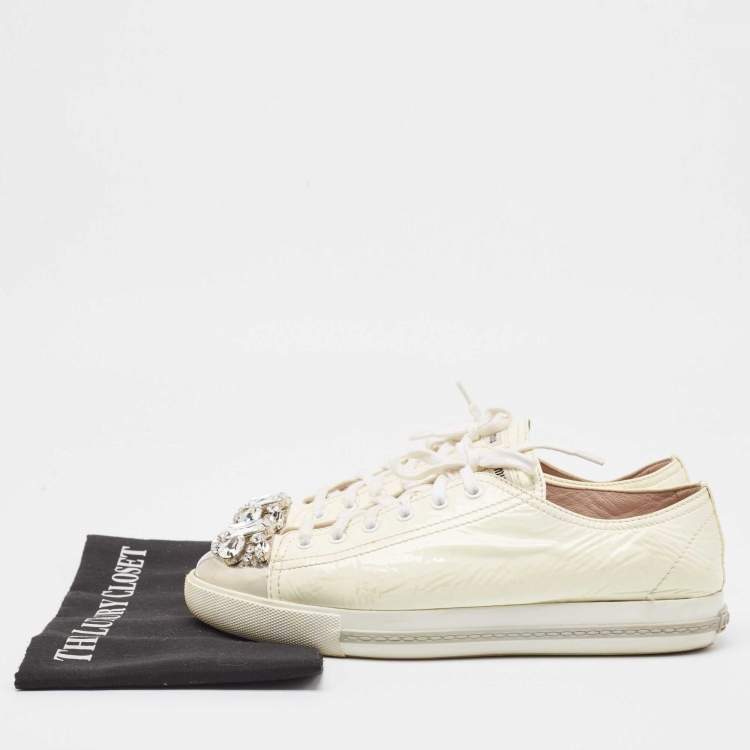 Pre Owned Miu Miu Patent Leather Crystal Embellished Cap Toe Lace Up Sneaker Size 41