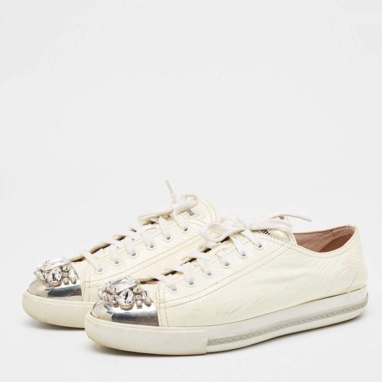 Pre Owned Miu Miu Patent Leather Crystal Embellished Cap Toe Lace Up Sneaker Size 41