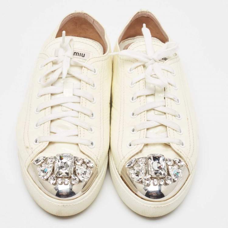 Pre Owned Miu Miu Patent Leather Crystal Embellished Cap Toe Lace Up Sneaker Size 41
