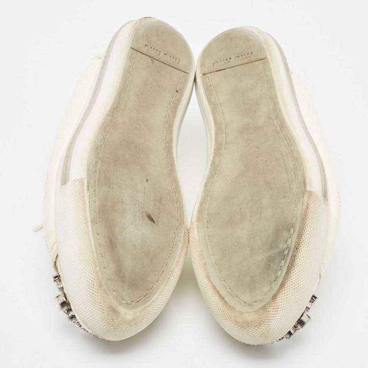 Pre Owned Miu Miu Patent Leather Crystal Embellished Cap Toe Lace Up Sneaker Size 41