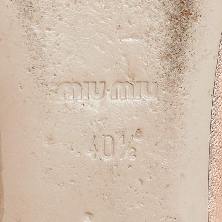 مملوكة مسبقًا Miu Miu Metallic Studded Leather Smoking Slippers Size 40.5 