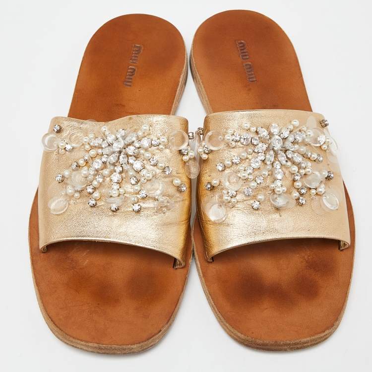 Pre Owned Miu Miu Gold Leather Crystal Embellished Open Toe Flat Slides Size 40