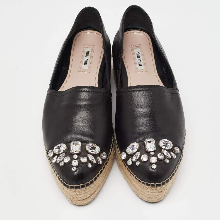 مملوكة مسبقًا Miu Miu Black Leather Crystal Embelished Platform Espadrilles Flats Size 40