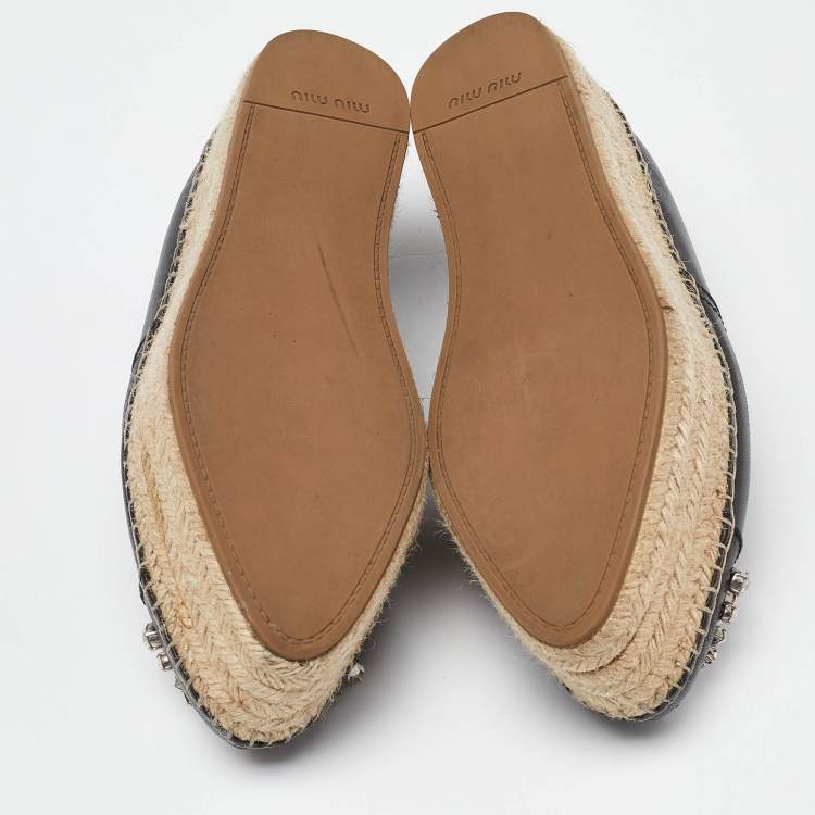 مملوكة مسبقًا Miu Miu Black Leather Crystal Embelished Platform Espadrilles Flats Size 40