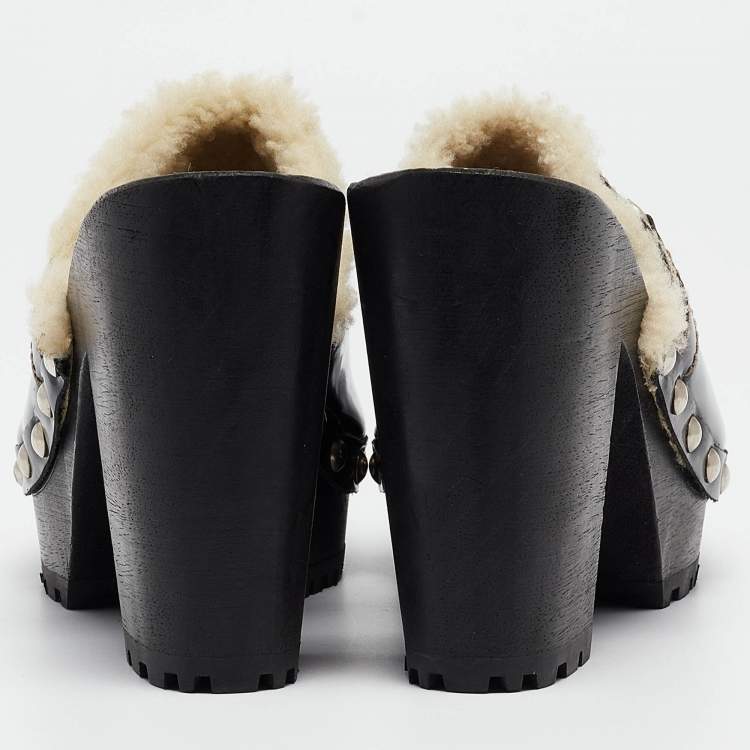 مملوكة مسبقًا Miu Miu Black Patent Leather Wooden Platform Mules Size 38.5