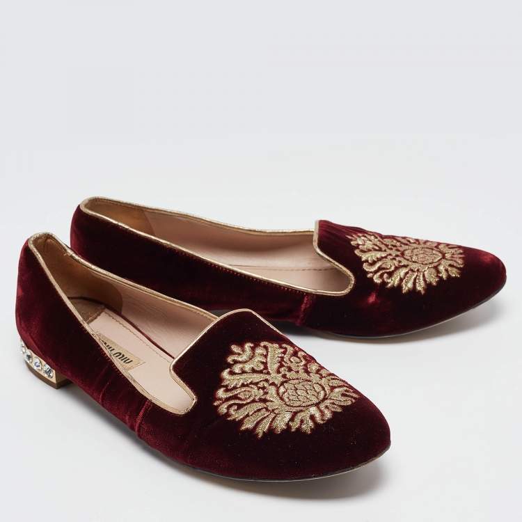 Pre Owned Miu Miu Burgundy Embroidered Velvet Crystal Embellished Smoking Slippers Size 37